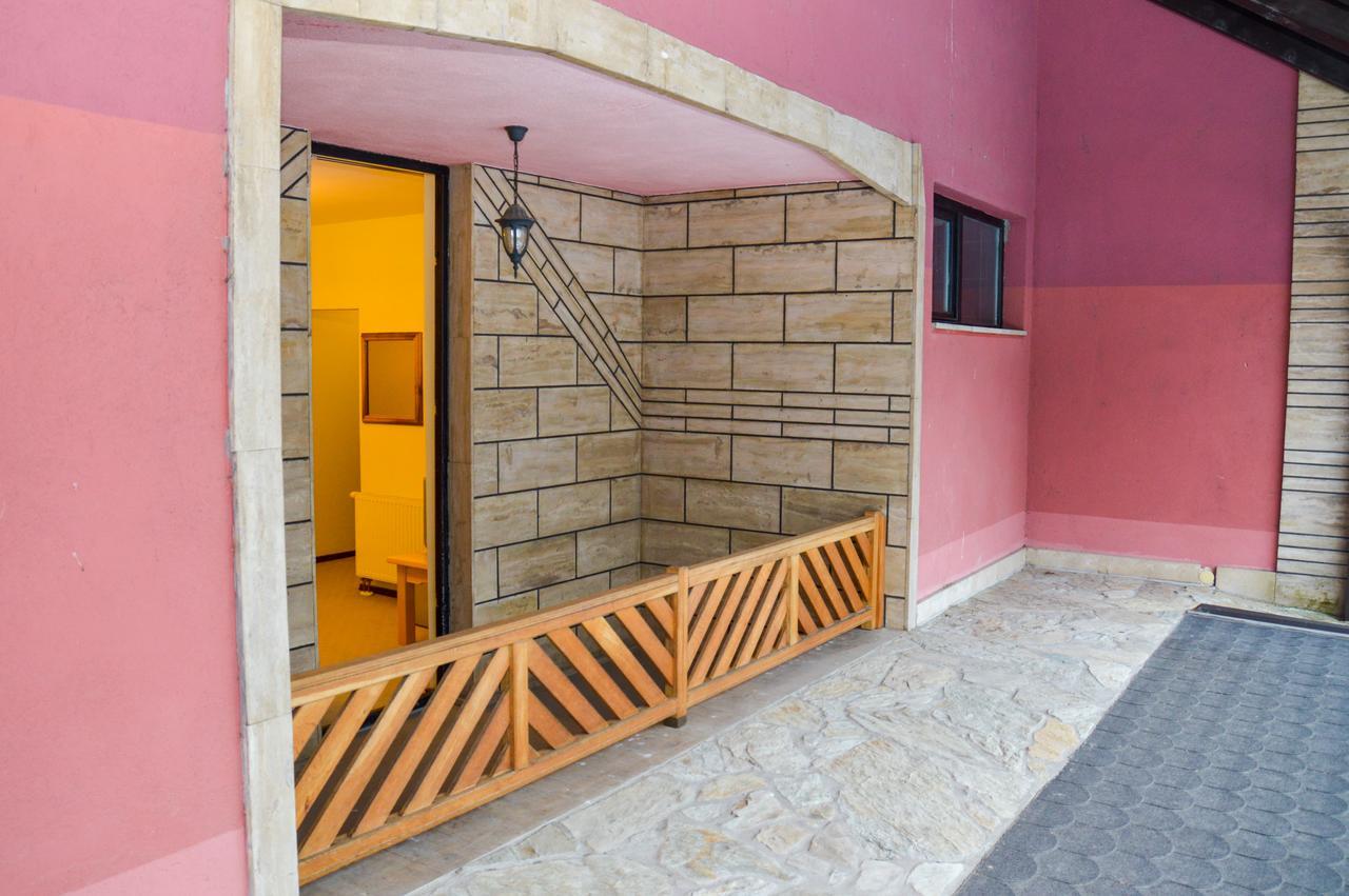 Motel Stecak Яйце Екстериор снимка