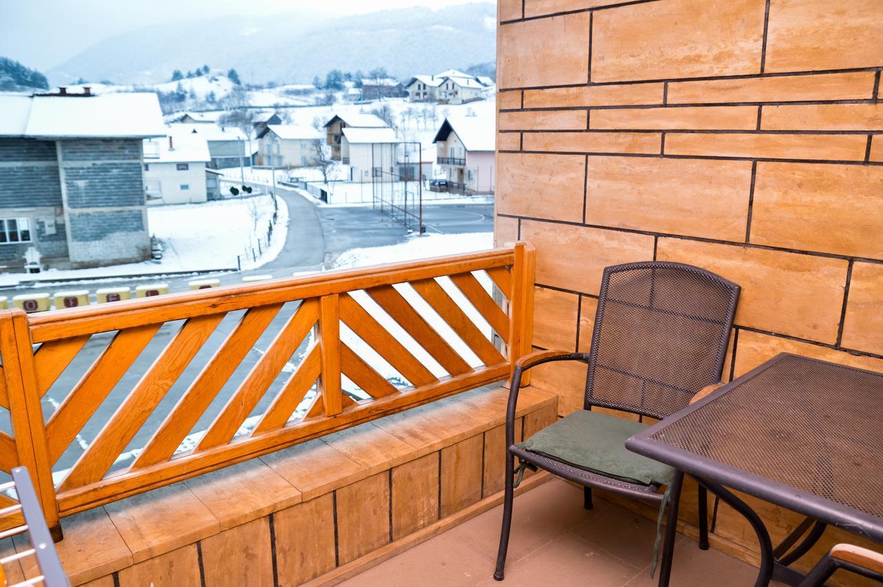 Motel Stecak Яйце Екстериор снимка