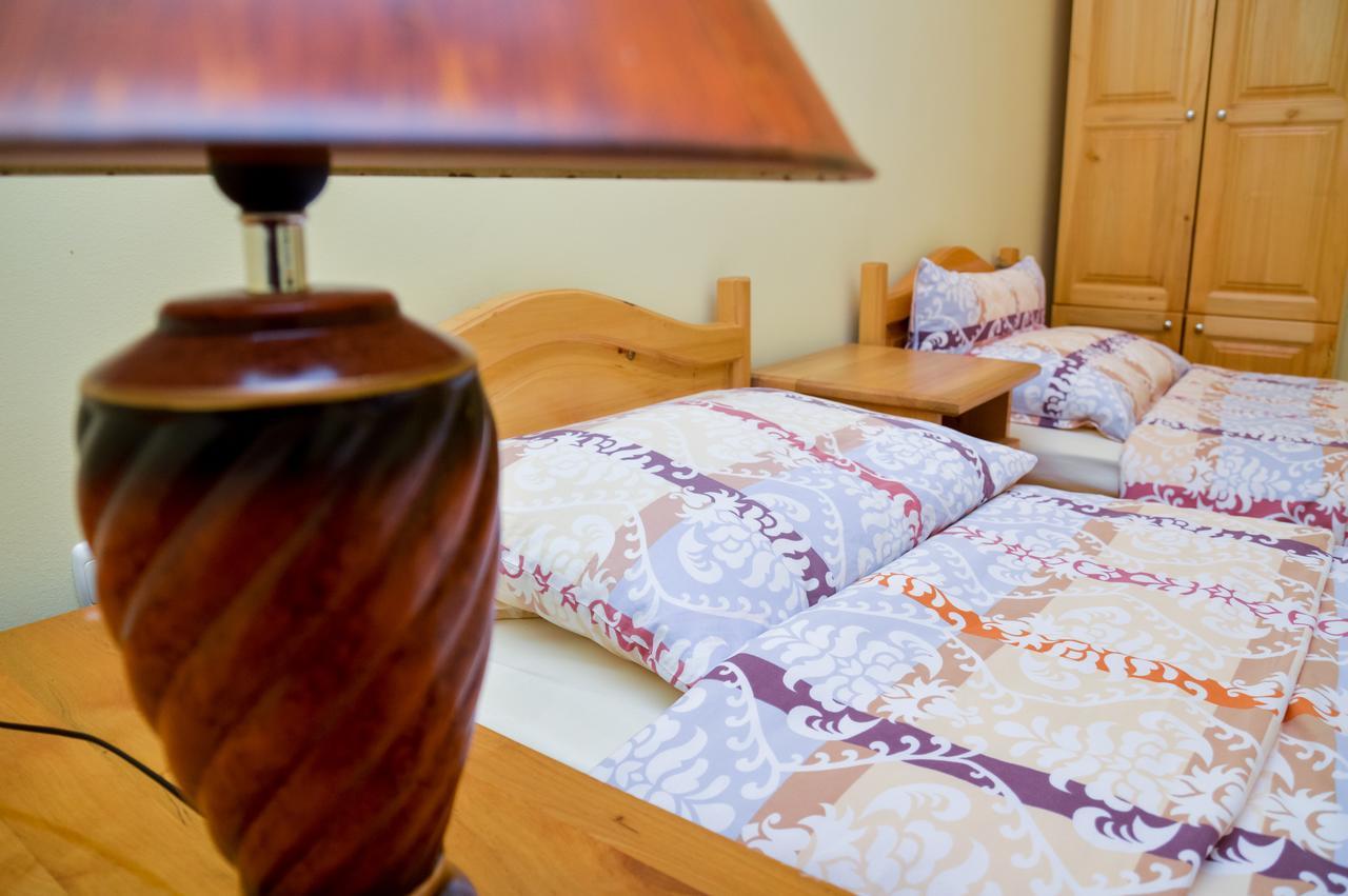 Motel Stecak Яйце Екстериор снимка