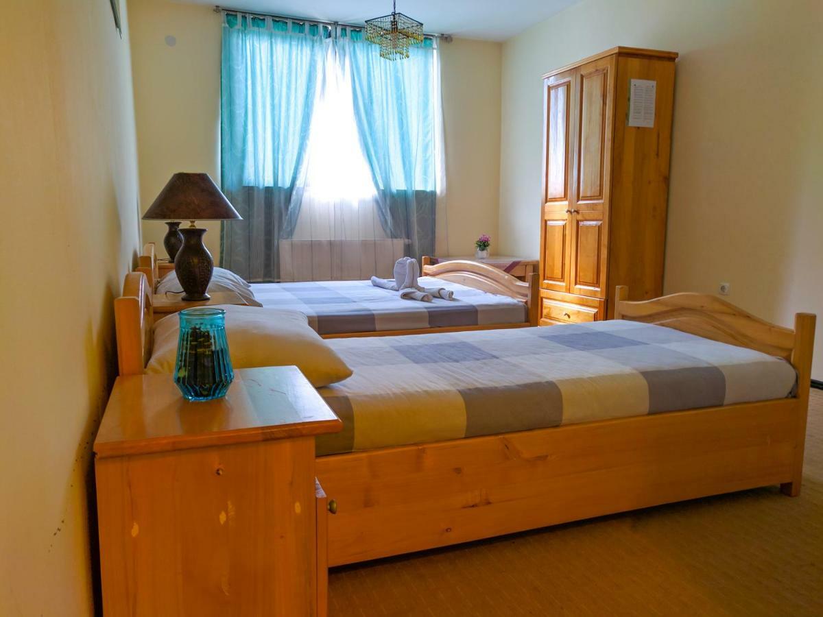 Motel Stecak Яйце Екстериор снимка