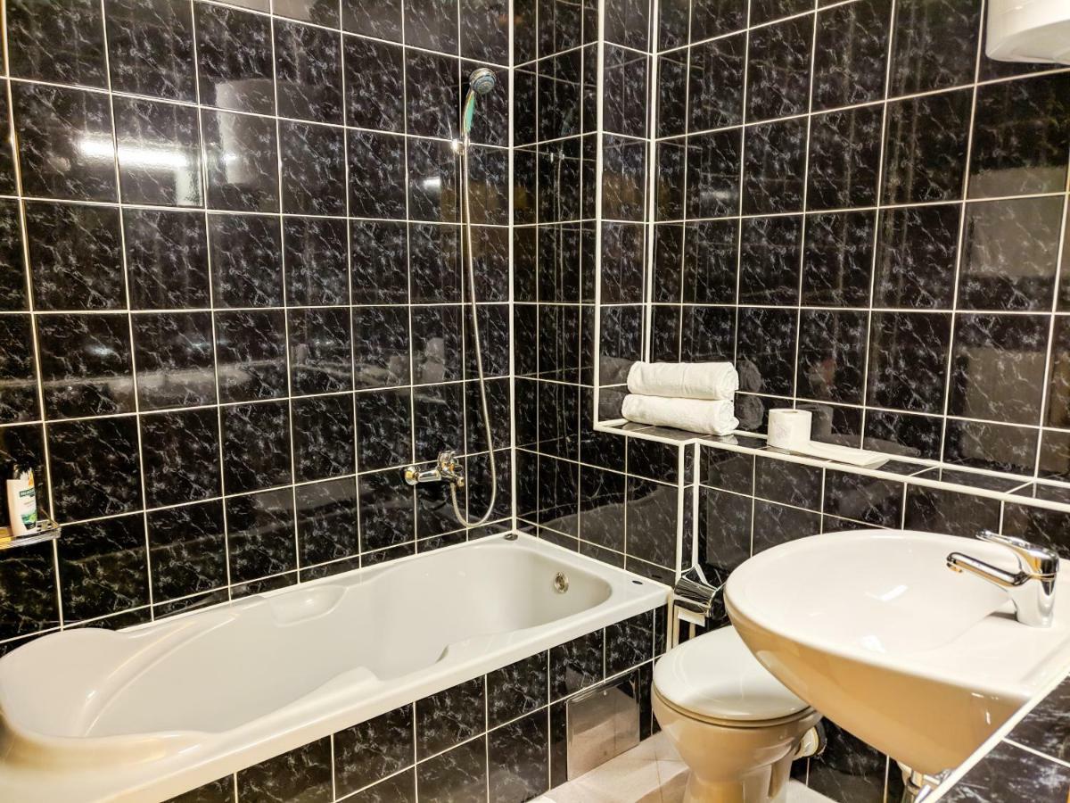 Motel Stecak Яйце Екстериор снимка