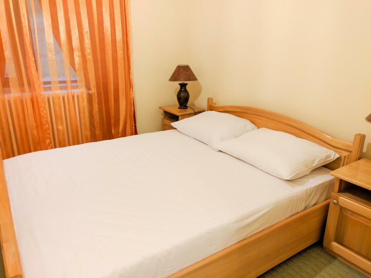 Motel Stecak Яйце Екстериор снимка