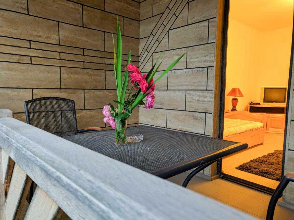 Motel Stecak Яйце Екстериор снимка